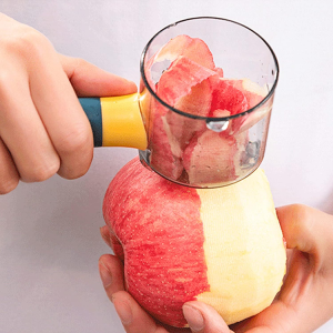 Vegetable Peeler With Storage