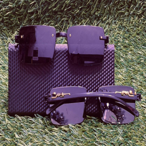 CLASSY Black Tint Sunglasses